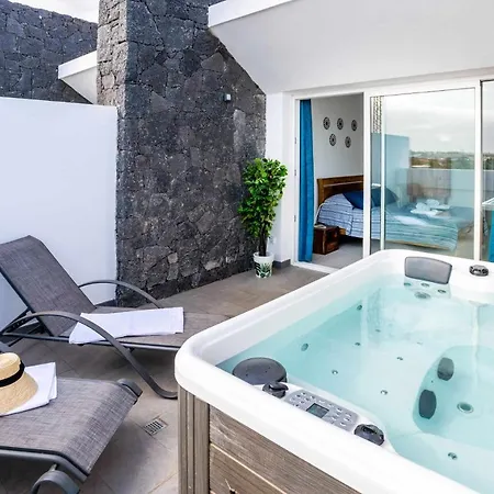 Monterey House * Playa Blanca (Lanzarote)